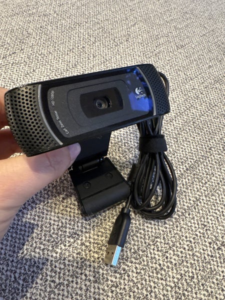 Logitech C910 HD Pro Webcam Carousel 1