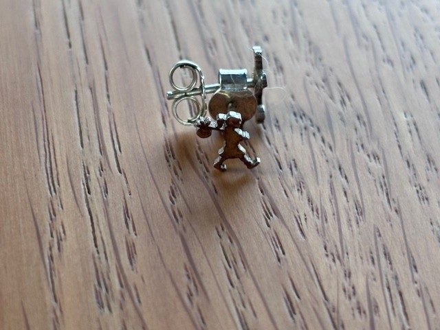 KAREN WALKER RUNNAWAY GIRL STUDS Carousel 1