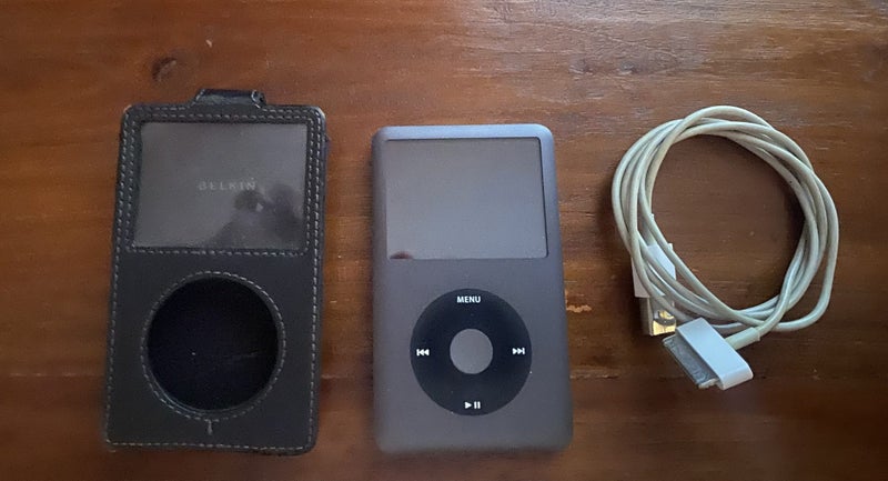 iPod Classic 7th Generation 160GB Carousel 1