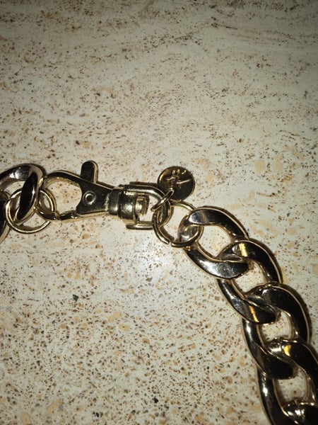 Moochi gold necklace Carousel 2