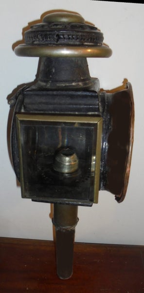 19th CENTURY HORSE & CARRAGE LAMP Carousel 2