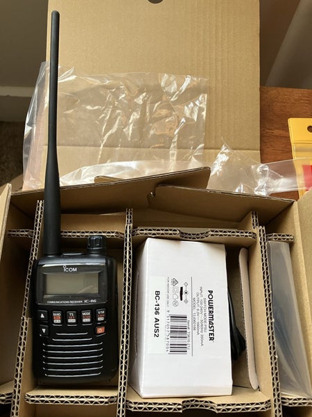 Icom IC-R6 scanner radio receiver Carousel 1