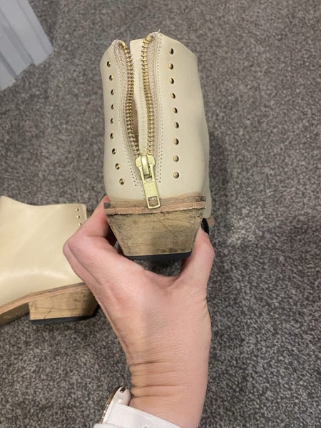Beau Coops boots Carousel 7