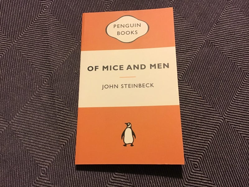 Of mice and men. John Steinbeck. Penguin Classics. Carousel 1