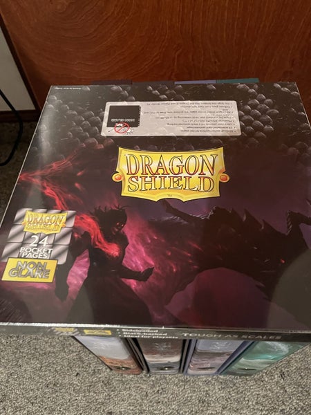 Ultimate Guard Binders & Dragon Shield Pages Carousel 2