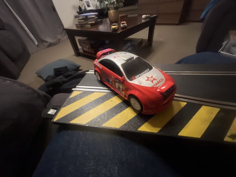 Scalextric Car 10 Carousel 1
