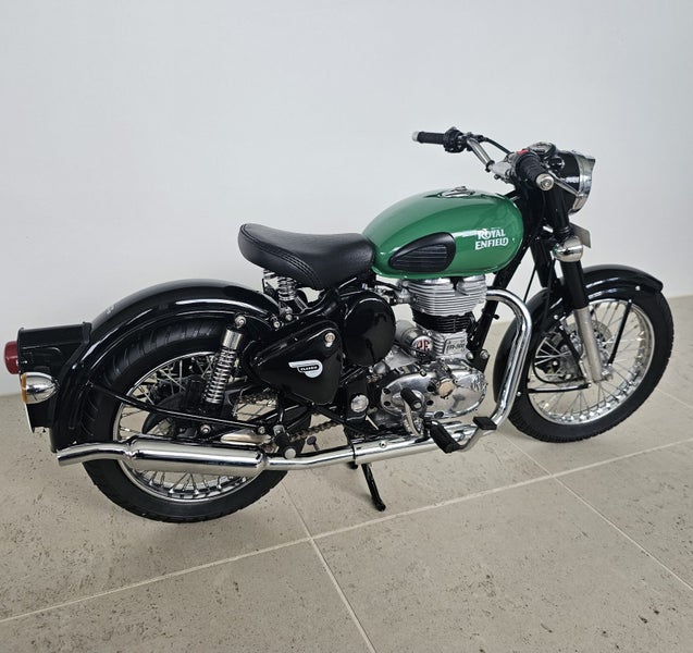 Royal Enfield Scale Model 1:3 Classic 500 Collectible Motorcycle Carousel 1