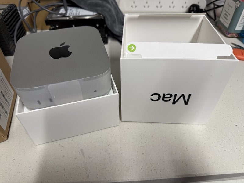 Mac mini M4(2024) 32GB + 2TB Carousel 1