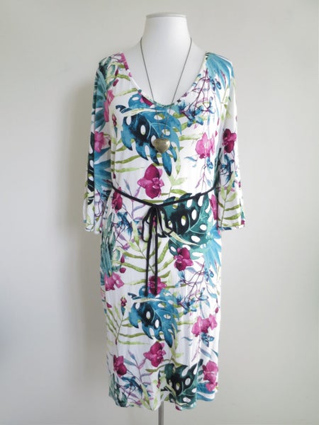 PQ THE LABEL (AU)*Designer Oversized Sleeves Garden Florals Print Dress* OS 8-16 Carousel 2