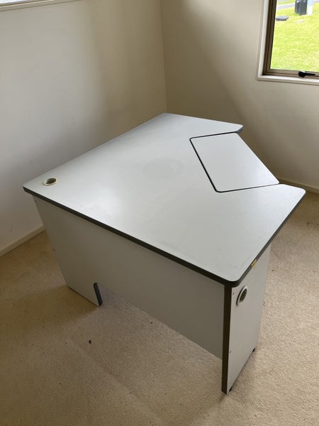 Computer desk - corner Carousel 2
