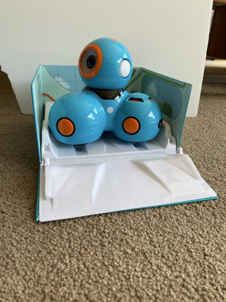 Dot and Dash Robot Carousel 1
