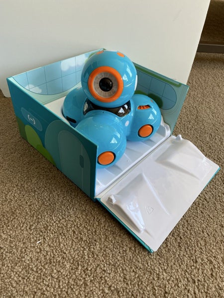 Dot and Dash Robot Carousel 7
