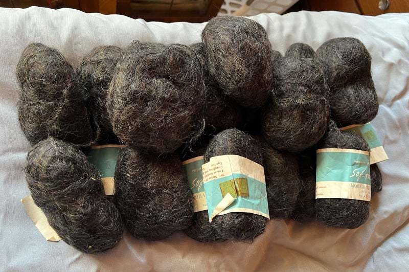 Mohair (70%) Wool (30%) x 20 Carousel 2