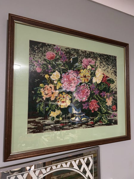Vintage Tapestry Needlepoint Flower Bouquet Carousel 1