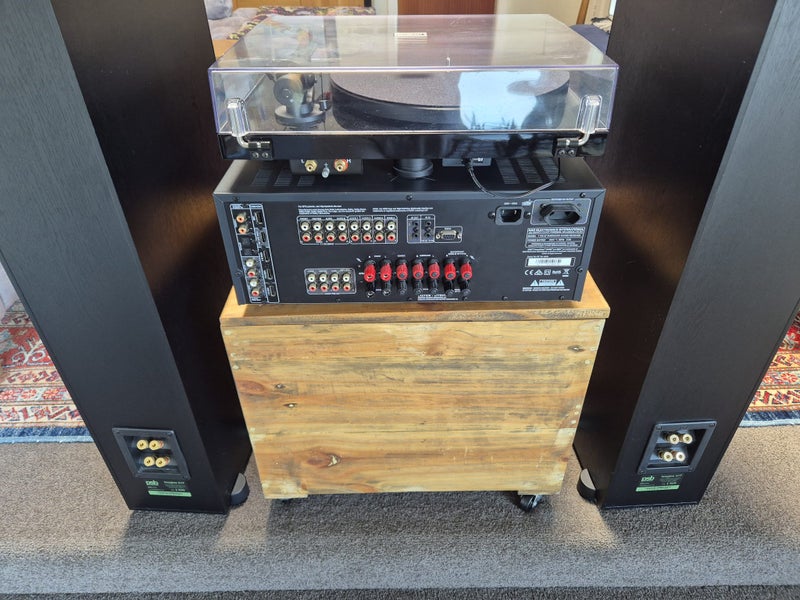 Premium quality stereo / home theatre setup with turntable63614592019842114