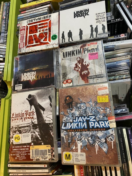 * bulk buy LINKIN PARK x 4 ** Carousel 2