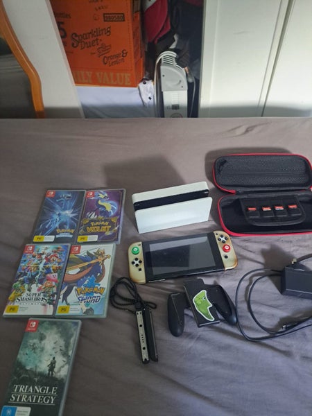 Nintendo Switch OLED Carousel 2