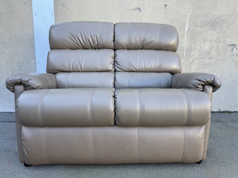 La-Z-Boy 2 Seater Leather Couch Carousel 1