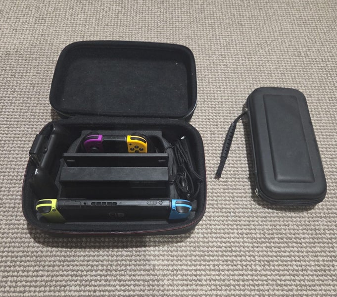 Nintendo Switch FULL bundle Carousel 5