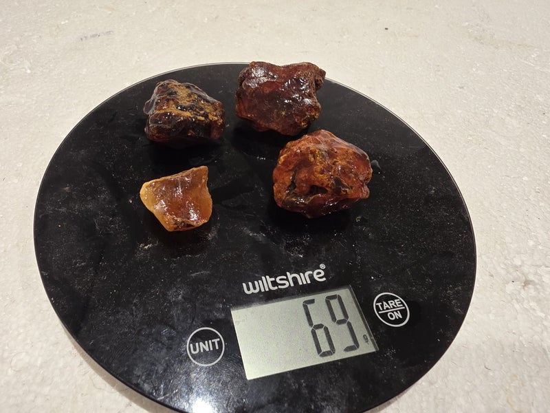 Antique Kauri Gum Specimens x 4 – 69 grams South Island Origin Carousel 1