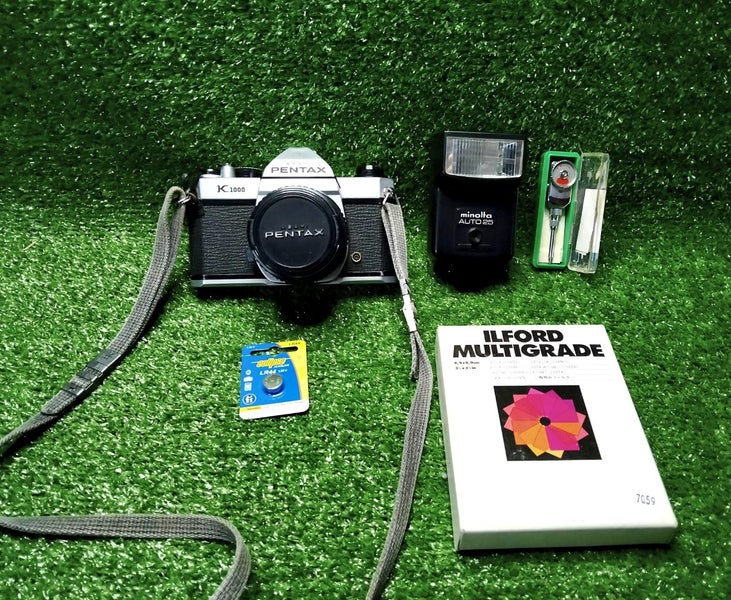 Pentax K1000 35mm film SLR camera & accessories Carousel 2