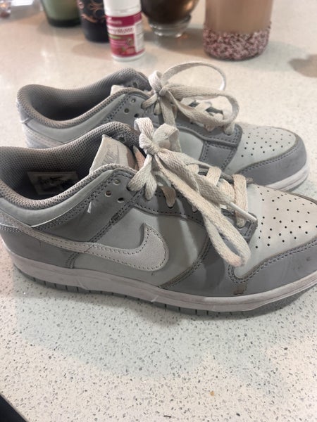 Nike Dunk Carousel 1