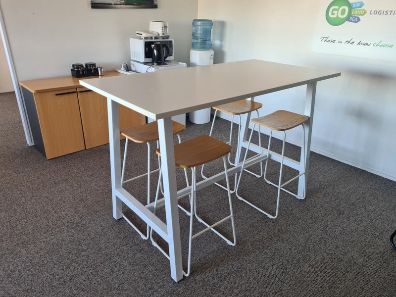 Office Furniture - Desks/Chairs/Storage cupboards Carousel 9