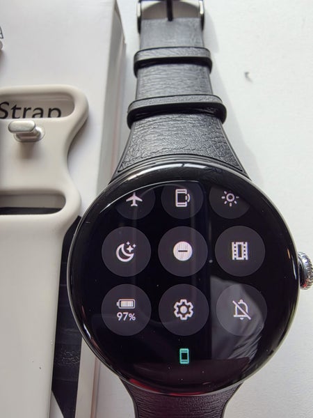 Google Pixel Watch 3 45mm Carousel 2