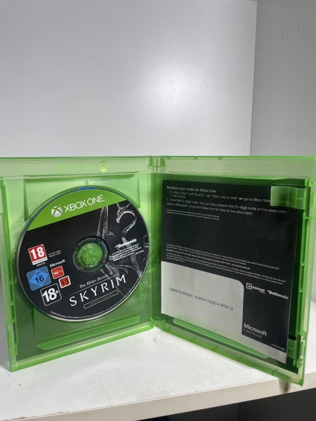 Skyrim the elder scrolls Special edition Xbox one Game Carousel 2