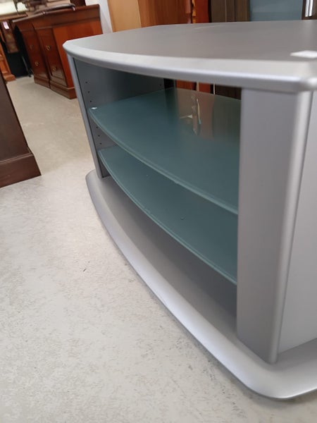 1523 TV STAND Carousel 4