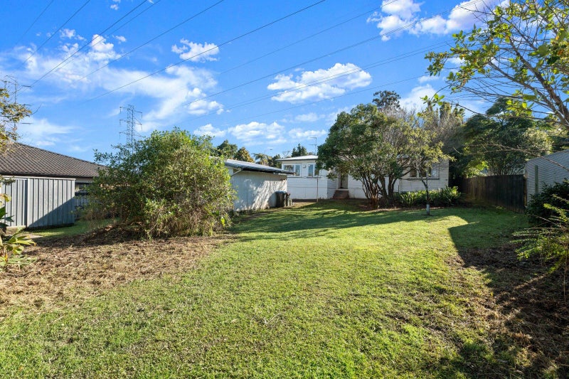 Image 3 of 21