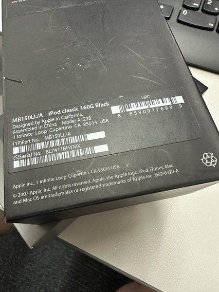iPod 160GB with Original Box Carousel 2