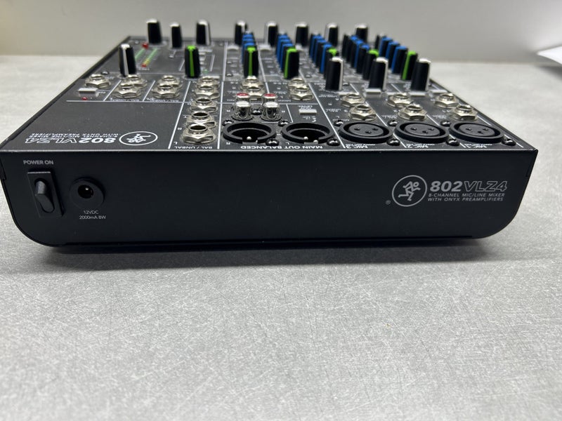 Mackie 802VLZ4 8-Channel Ultra-Compact Mixer Carousel 5