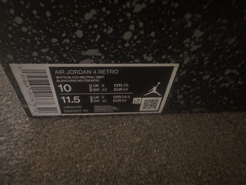 Jordan 4 Retro Military Black (US10) Carousel 4