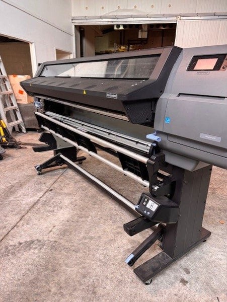 HP Latex 330 Printer Carousel 1