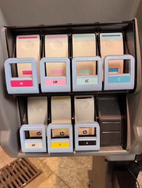 HP Latex 330 Printer Carousel 11