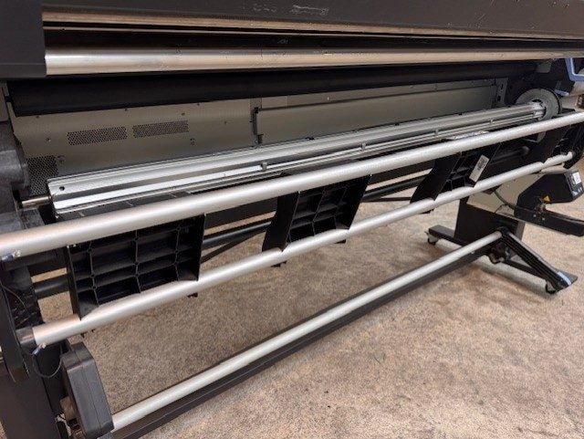 HP Latex 330 Printer Carousel 2