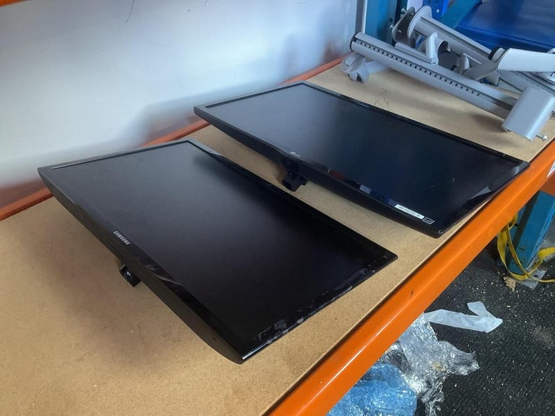 Office Monitor Screens & Stands Carousel 2