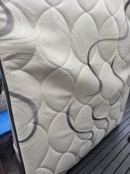 Mattress Carousel 1