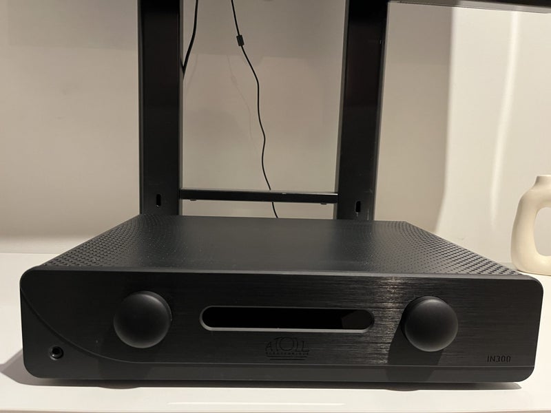 Atoll IN300 Stereo Amplifier Carousel 8
