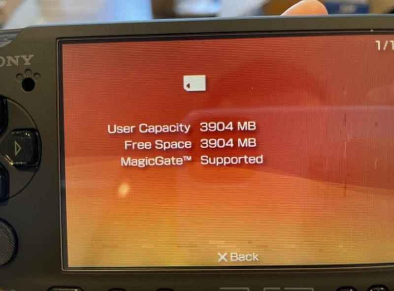 Super Rare! 4G Sandisk Memory Stick Pro Duo Trans Red Magic Gate Support Carousel 4