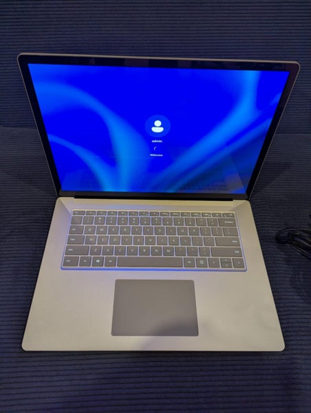 Microsoft Surface Laptop 3 – 15" – AMD Ryzen 5 – 256GB SSD – Model 1873 Carousel 1