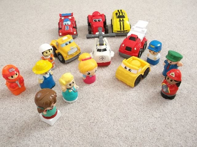 # MEGA BLOKS Vehicles and People # Carousel 1