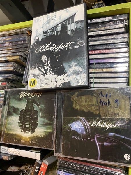 * bulk buy BLINDSPOTT ** Carousel 2