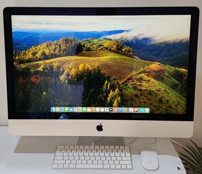 Apple iMac 2020 Retina 5K 27" - 128 Ram Intel Core i7 3.8GHz - 512GB Storage. Carousel 1