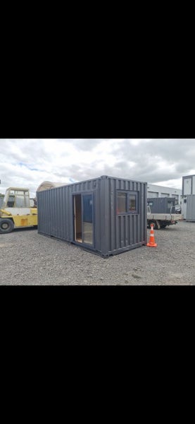 Container sleep out Carousel 1