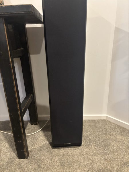 Speakers - Dynaudio Emit M30 Carousel 1