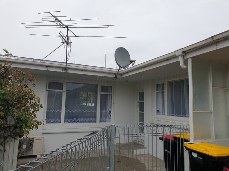 Image 1 of 8