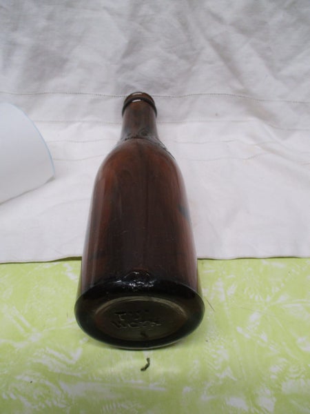 BR BA 9710 - Tui Bottling Col Ltd - Wellington - Amber Bottle Carousel 10