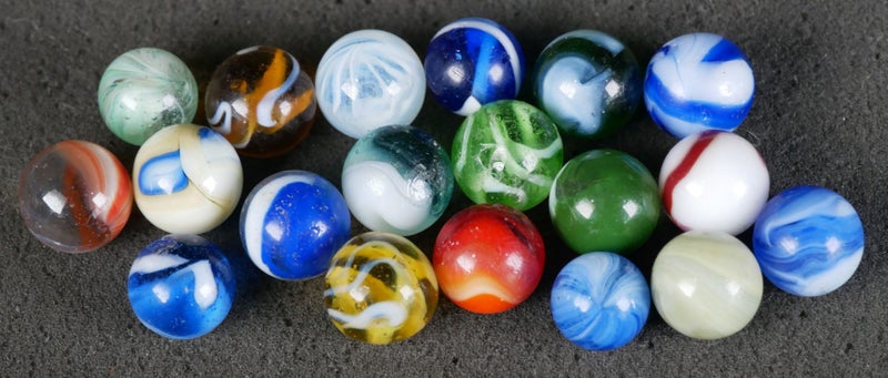 Handful of Vintage / Antique Glass Marbles (Assorted Styles, Patterns, Colours) Carousel 3